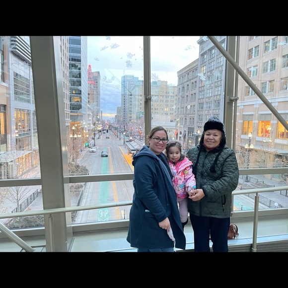 Meet your Posher, Isabel - Picture 1 of 1